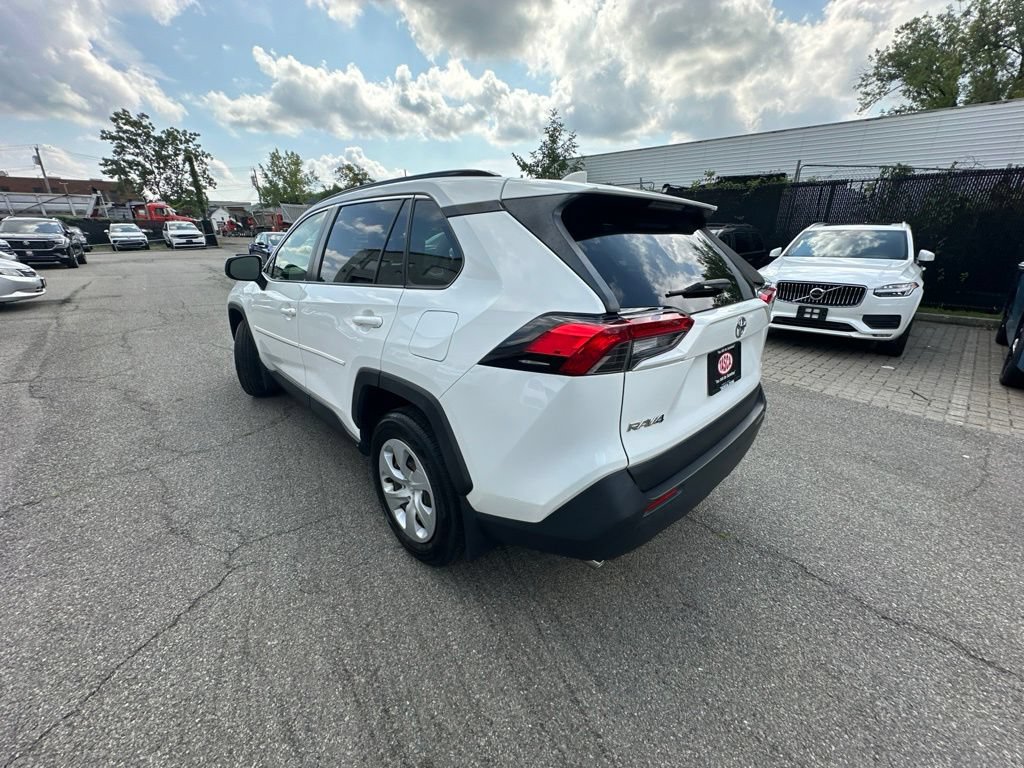 Used 2019 Toyota RAV4 LE w/ All Weather Liner Package AWD/4WD image 4