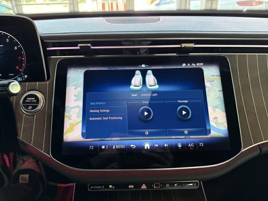 Used 2025 Mercedes-Benz E 350 4MATIC Sedan image 36