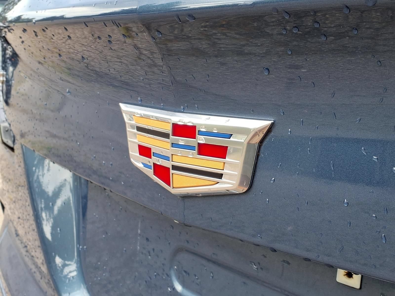 Used 2024 Cadillac XT4 Sport w/ LPO, Floor Liner Package FWD image 10