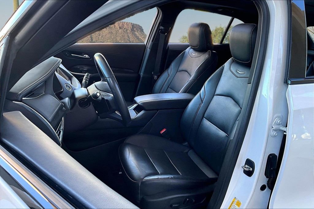 Used 2022 Cadillac XT4 Sport w/ Comfort Package image 25