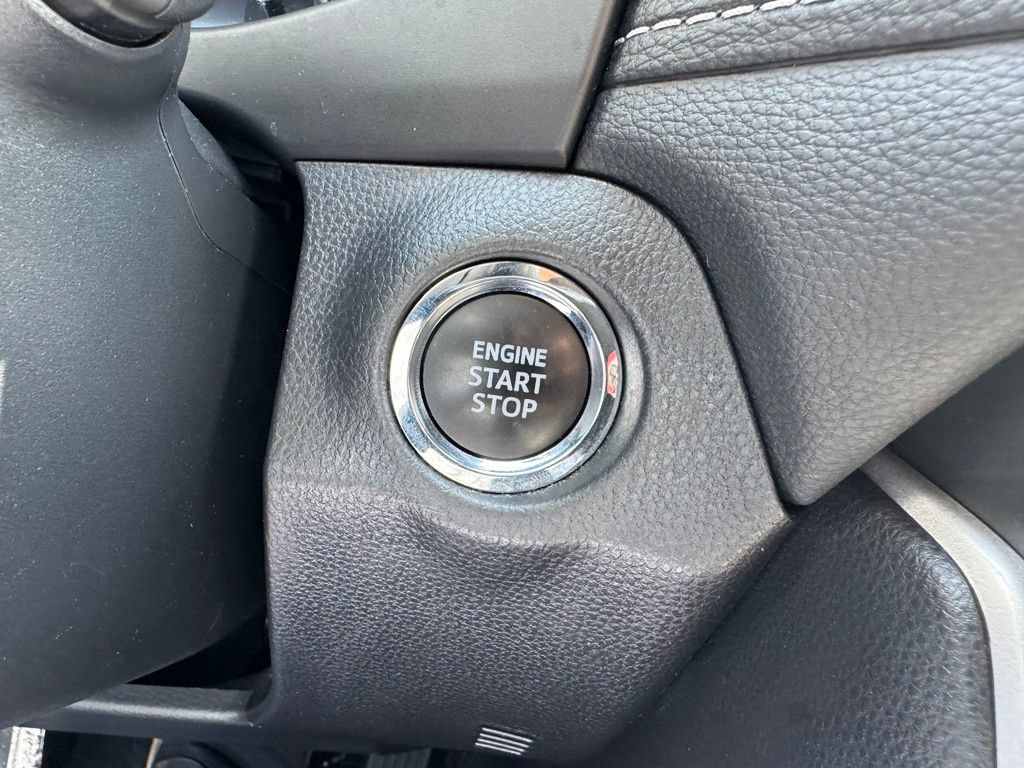 Used 2024 Toyota RAV4 XLE AWD/4WD image 40