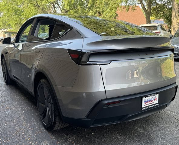 Used 2026 Tesla Model Y Long Range AWD/4WD image 23