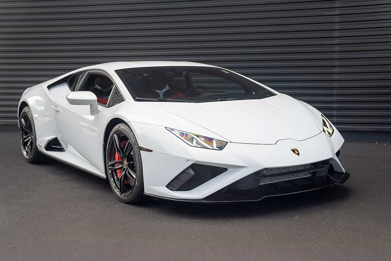 Used 2022 Lamborghini Huracan EVO RWD image 23
