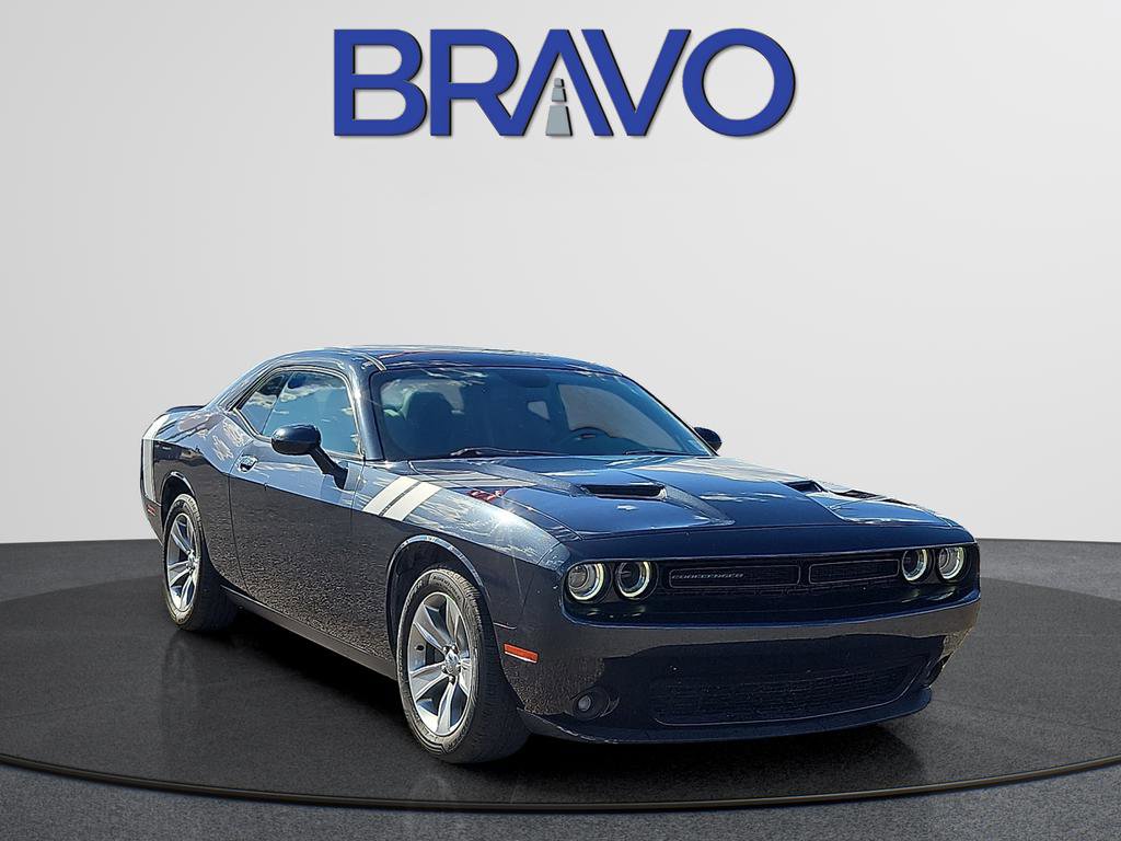 Used 2018 Dodge Challenger SXT w/ Blacktop Package RWD image 3
