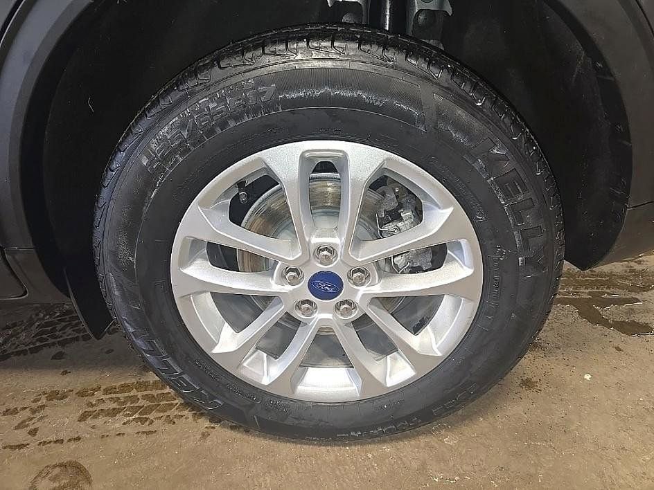Used 2022 Ford Escape SE image 38