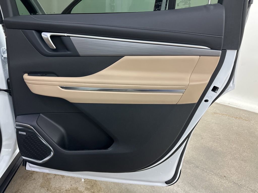 New 2026 Buick Enclave Preferred image 21