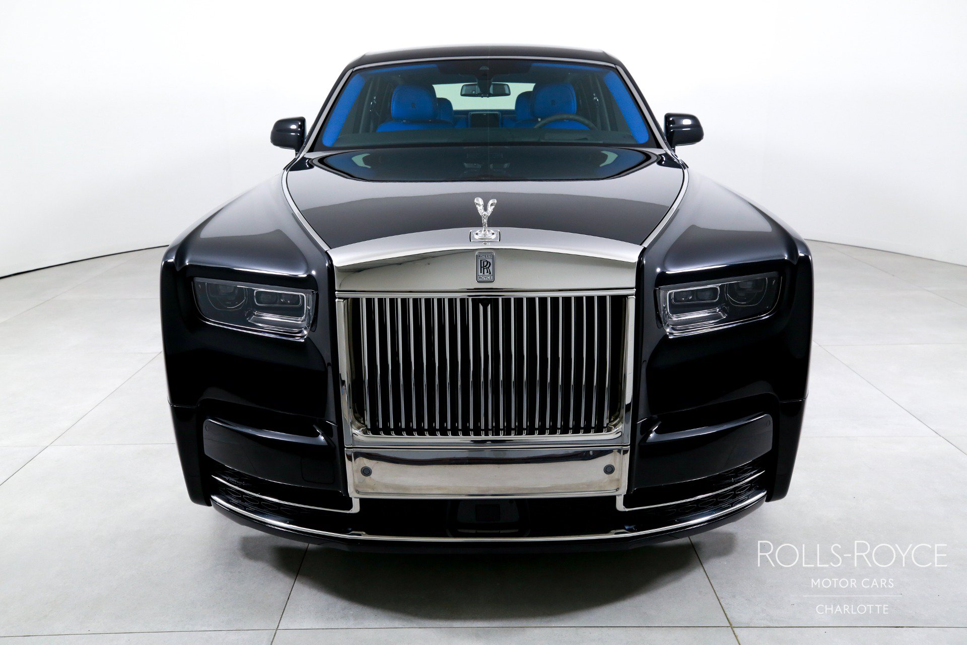 New 2027 Rolls-Royce Phantom Sedan RWD image 7
