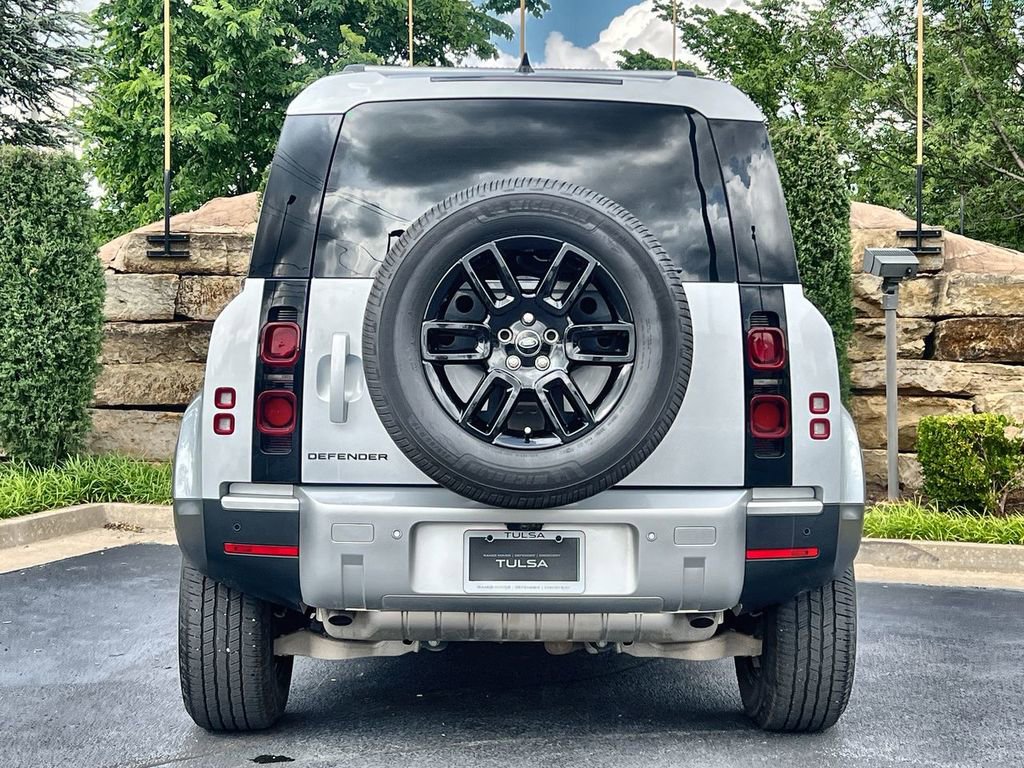 Certified 2024 Land Rover Defender 110 S AWD/4WD image 4