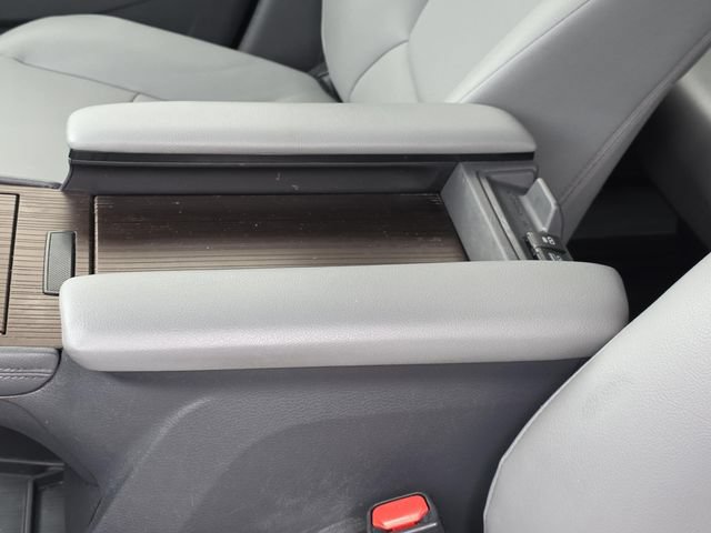 Used 2022 Toyota Sienna XLE FWD image 9