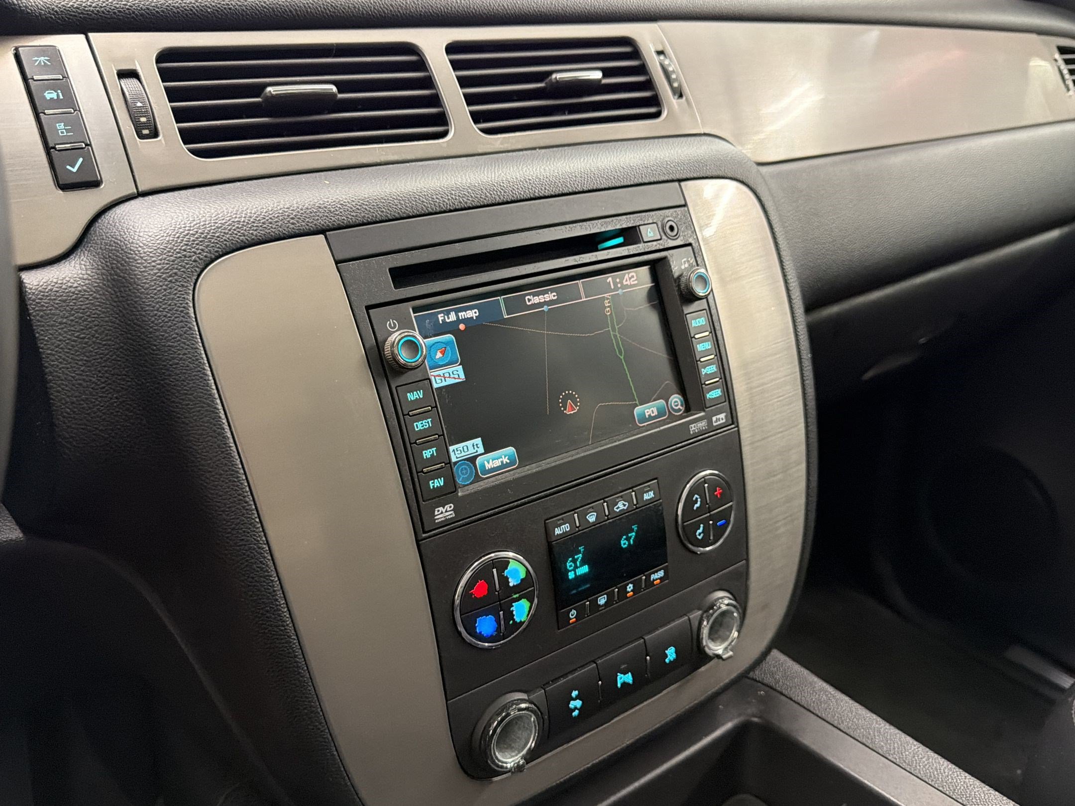 Used 2008 Chevrolet Tahoe LT RWD image 25