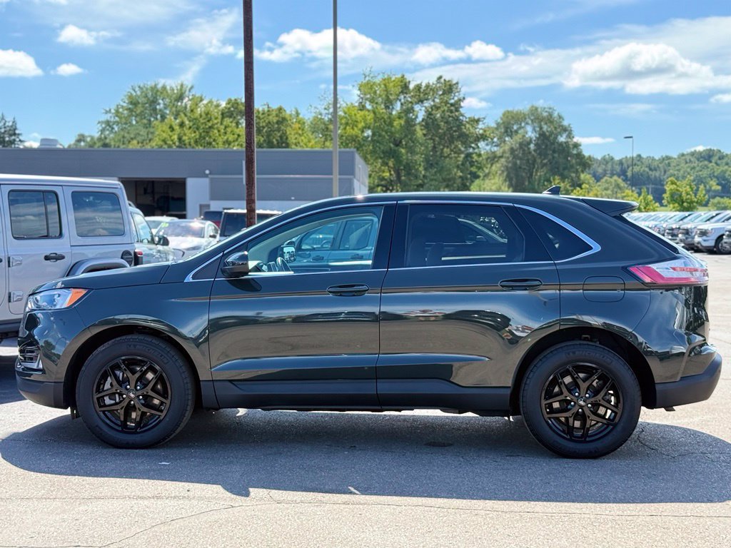 Certified 2023 Ford Edge SEL w/ Convenience Package AWD/4WD image 39