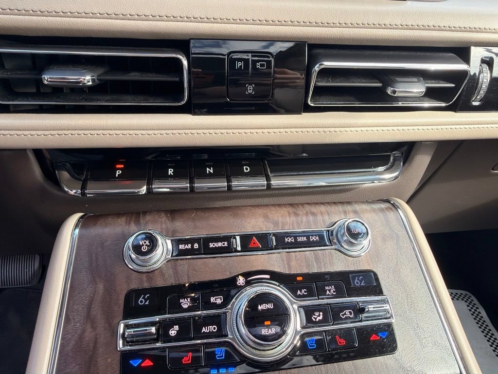 Used 2020 Lincoln Aviator Reserve w/ Equipment Group 202A AWD/4WD image 20