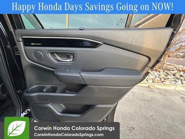 New 2025 Honda Pilot Touring image 28