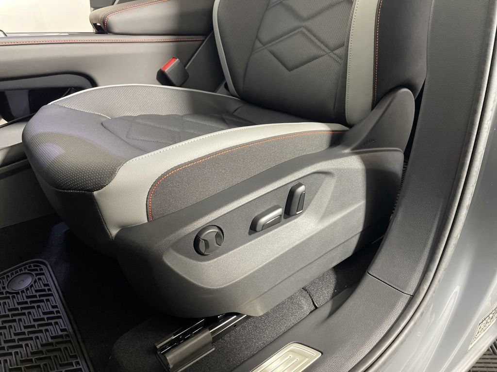 New 2026 Volkswagen Atlas Peak Edition AWD/4WD image 11