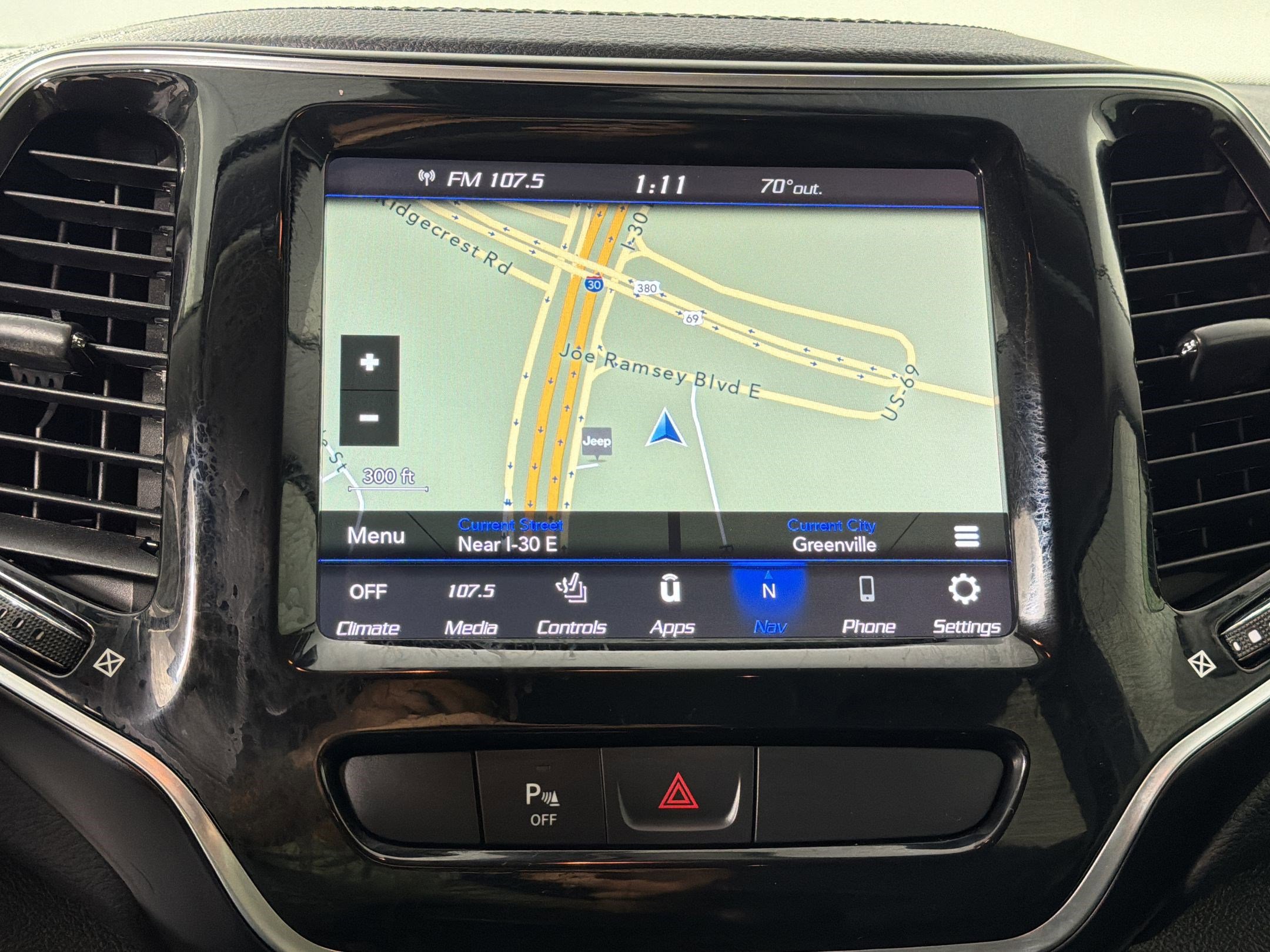 Used 2020 Jeep Cherokee Limited image 24