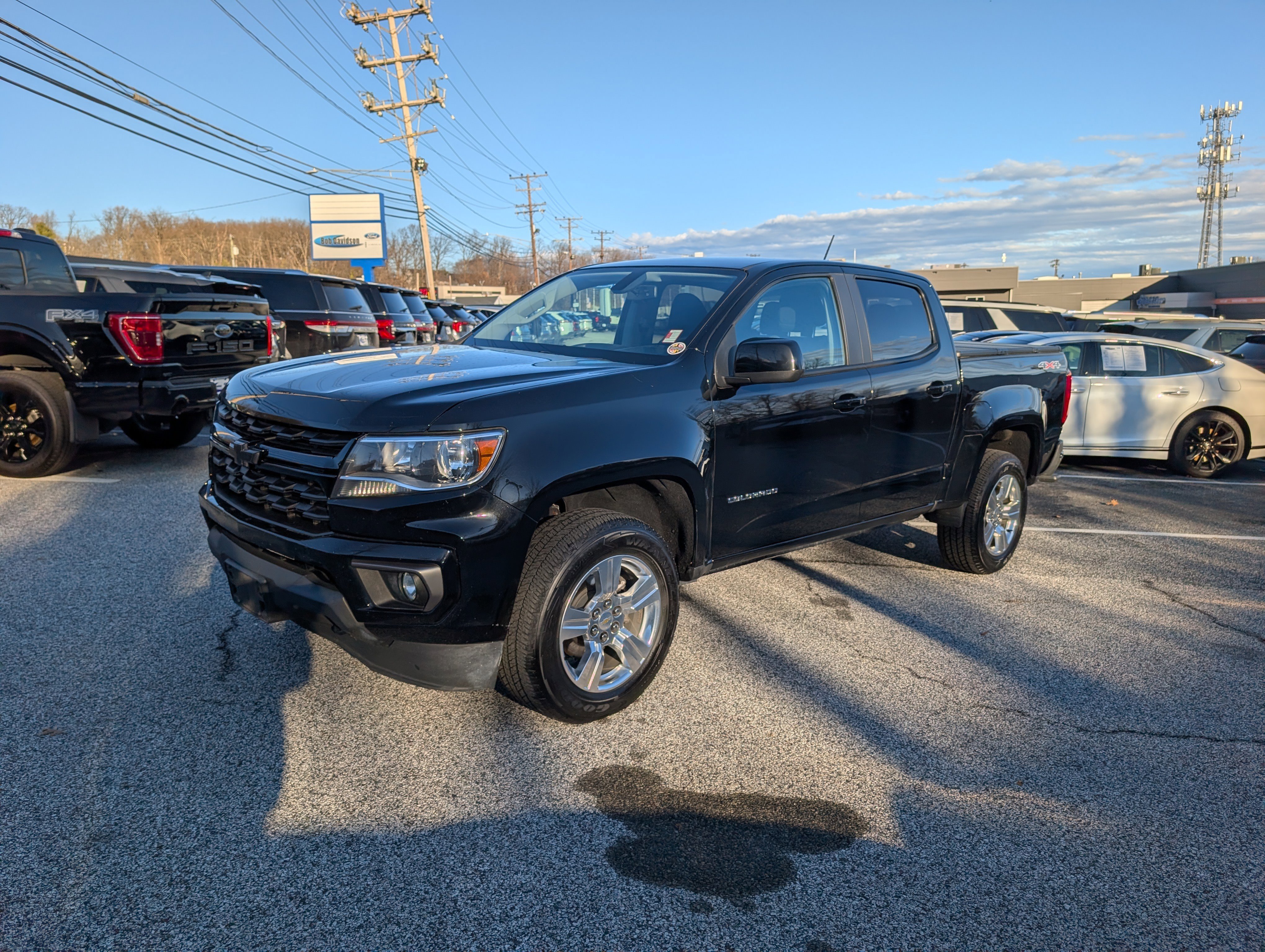 Used 2021 Chevrolet Colorado LT w/ LT Convenience Package image 2