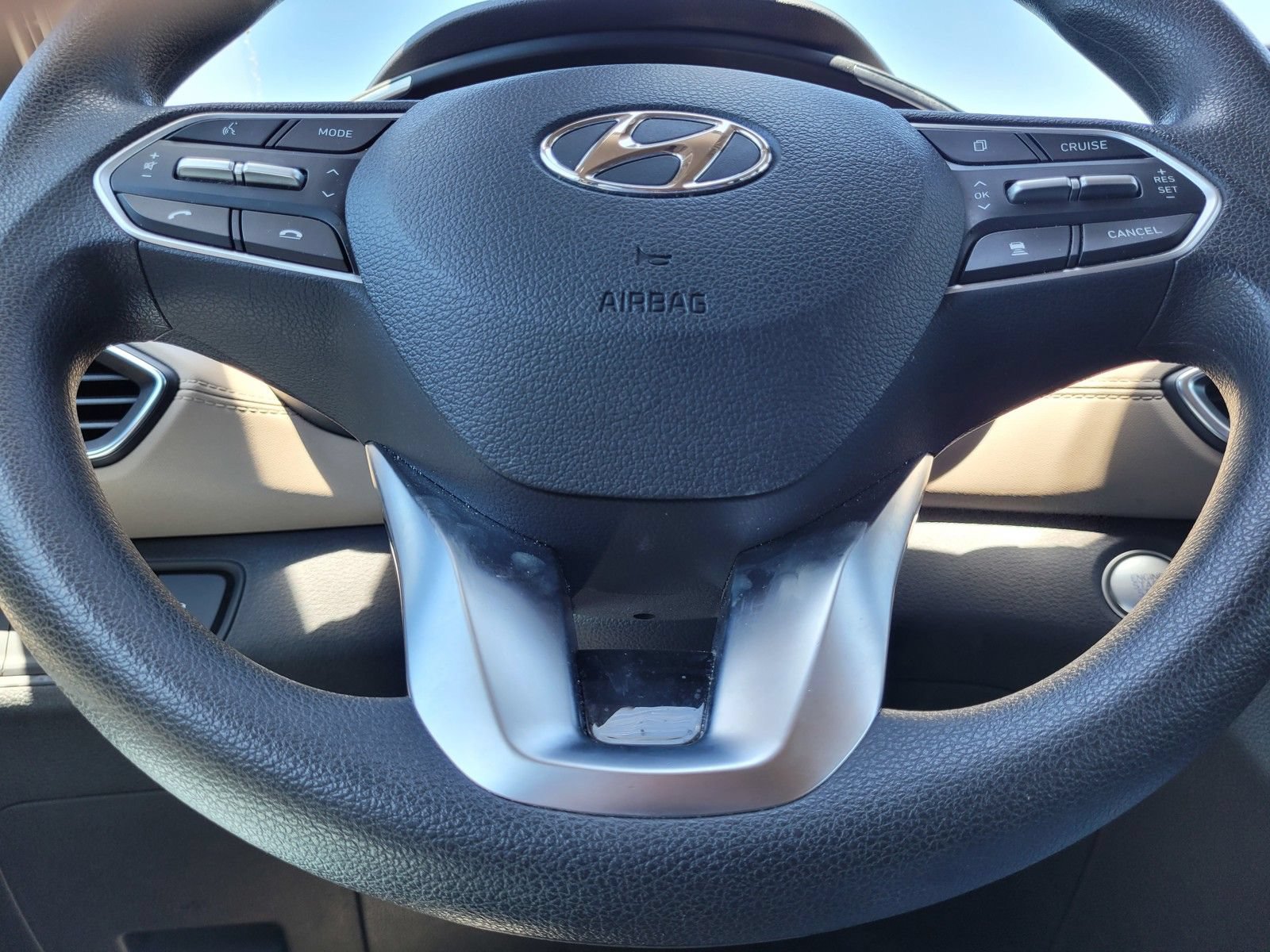 Used 2020 Hyundai Santa Fe SEL FWD image 25
