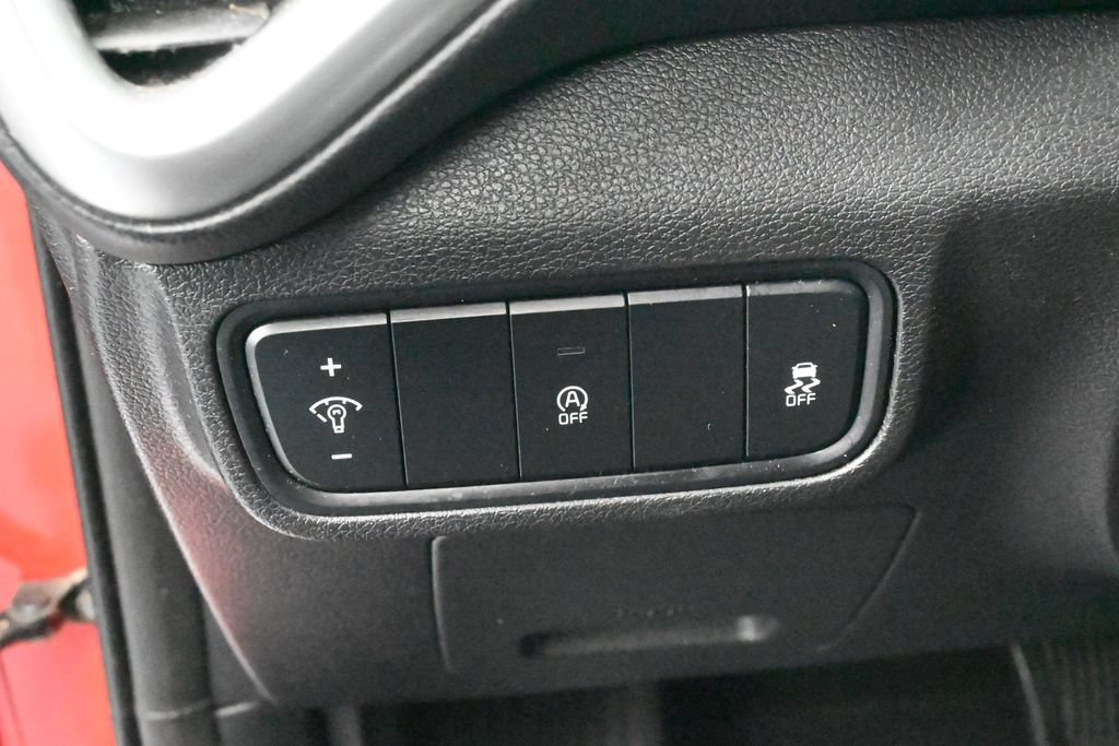 Used 2020 Kia Soul LX FWD image 14