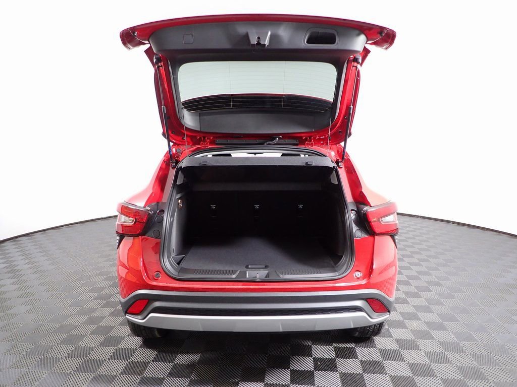 New 2026 Chevrolet Trax LT w/ LT Convenience Package image 13