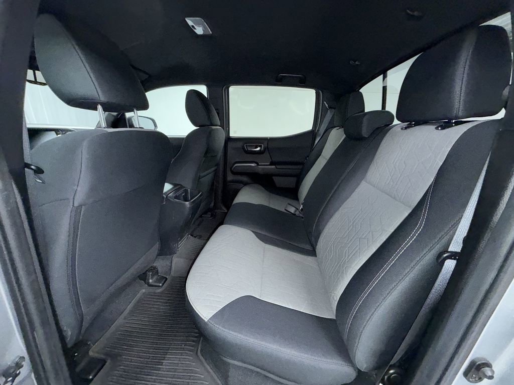 Used 2022 Toyota Tacoma TRD Off-Road w/ Technology Package image 14