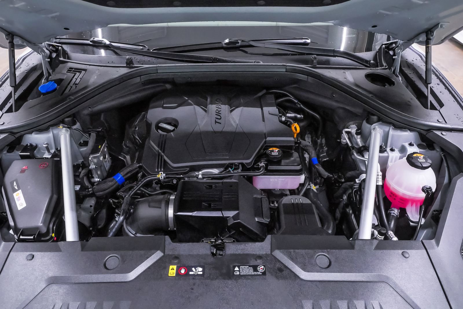 Certified 2026 Genesis GV70 2.5T Advanced image 21