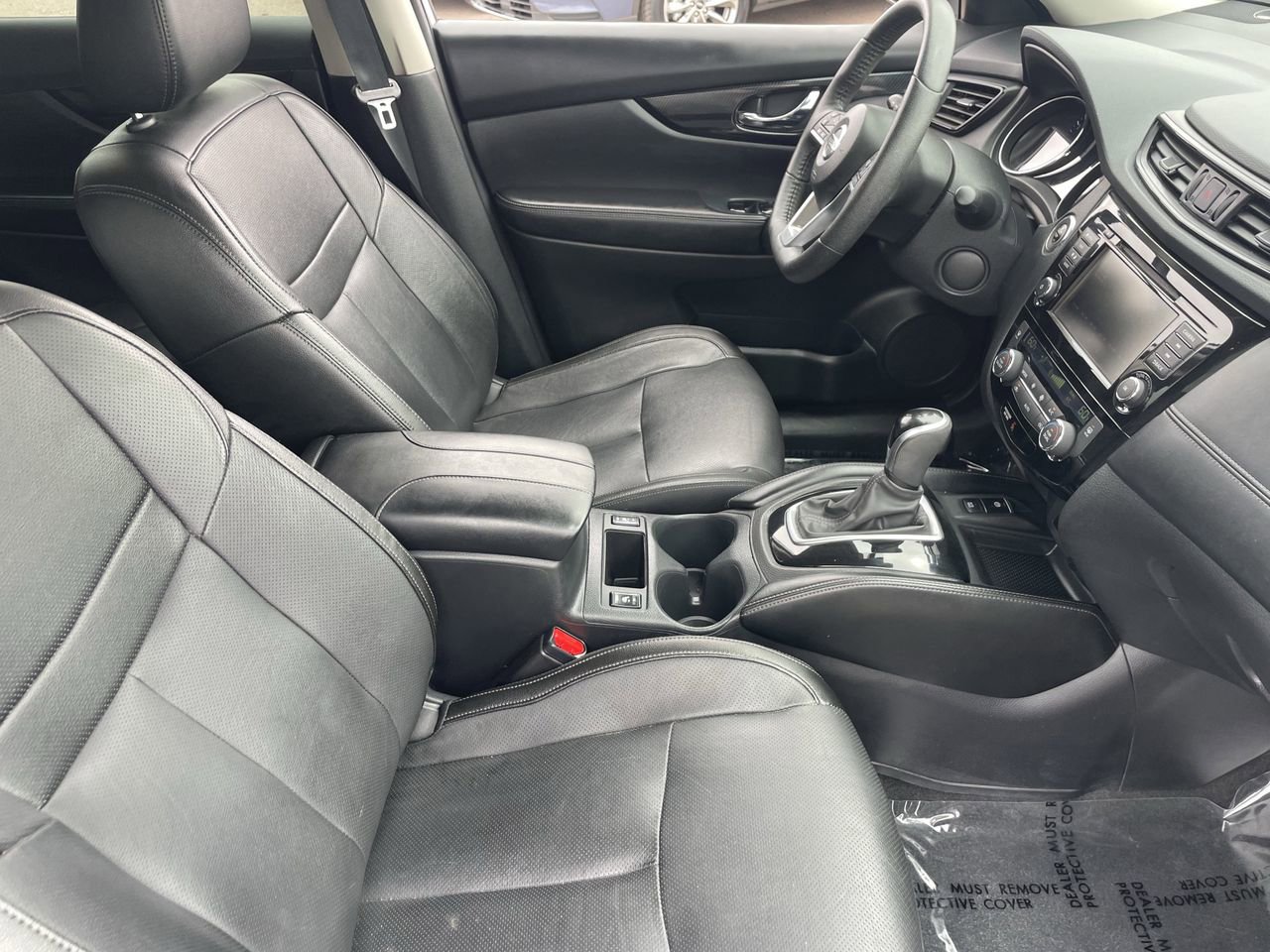 Used 2019 Nissan Rogue SL w/ Premium Package image 10