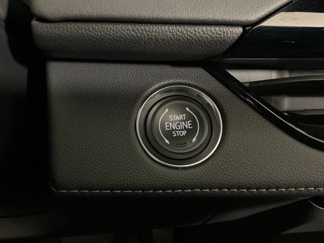 Used 2025 Buick Enclave Avenir w/ Super Cruise Package FWD image 24