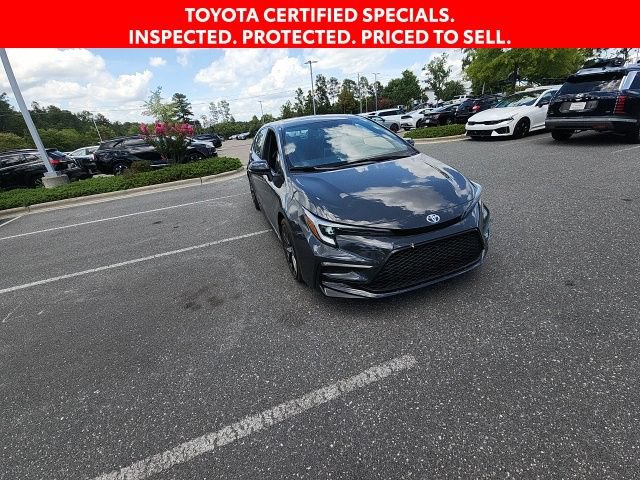 Used 2025 Toyota Corolla XSE FWD image 3