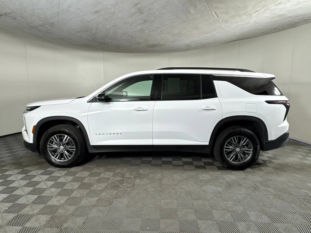 Certified 2026 Chevrolet Traverse LT AWD/4WD image 9