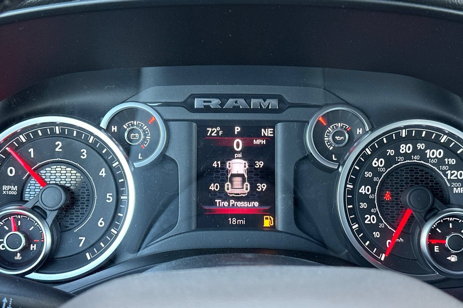 New 2026 RAM 1500 Big Horn AWD/4WD image 24
