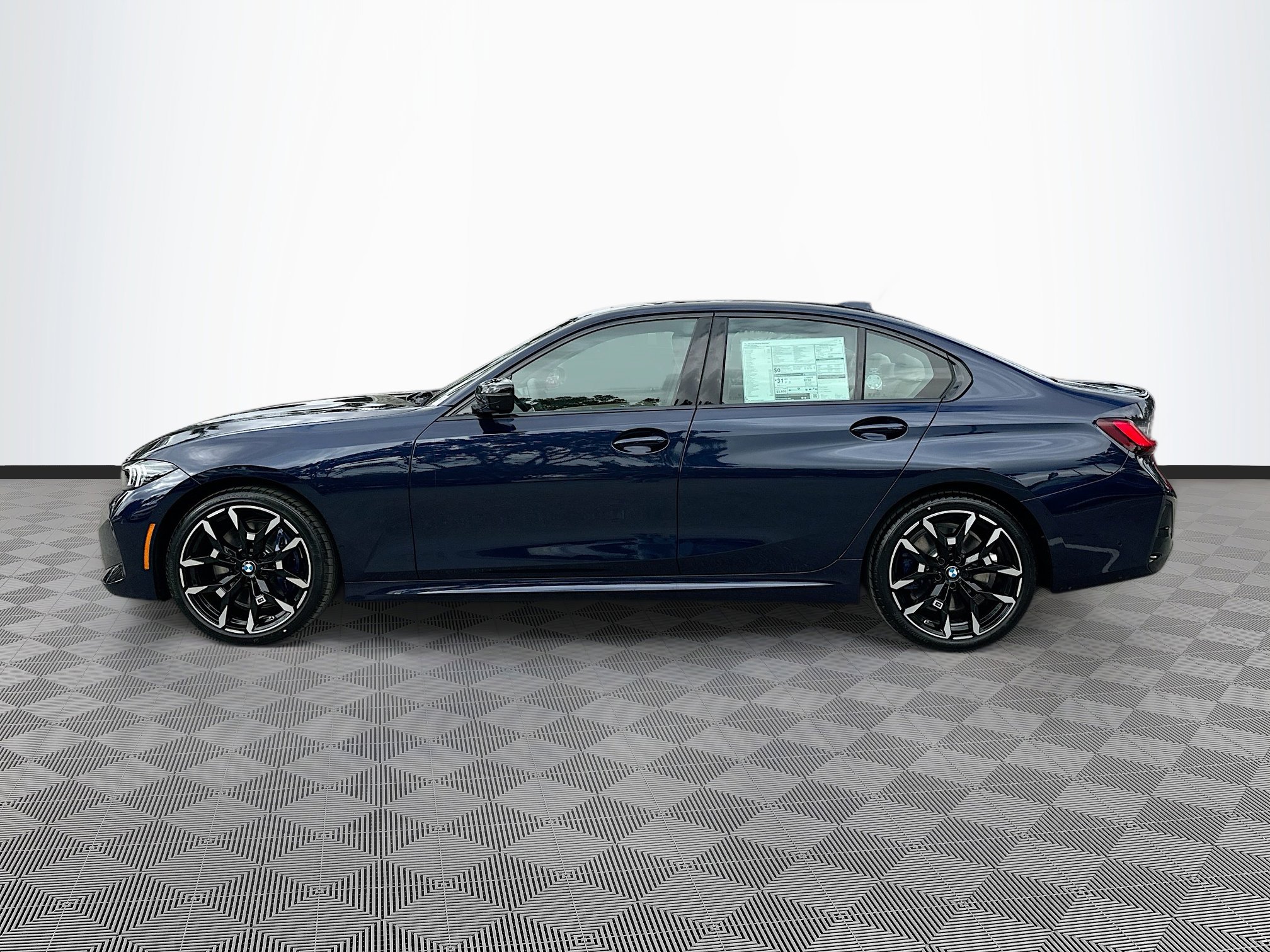 New 2025 BMW 330i Sedan w/ M Sport Package image 4