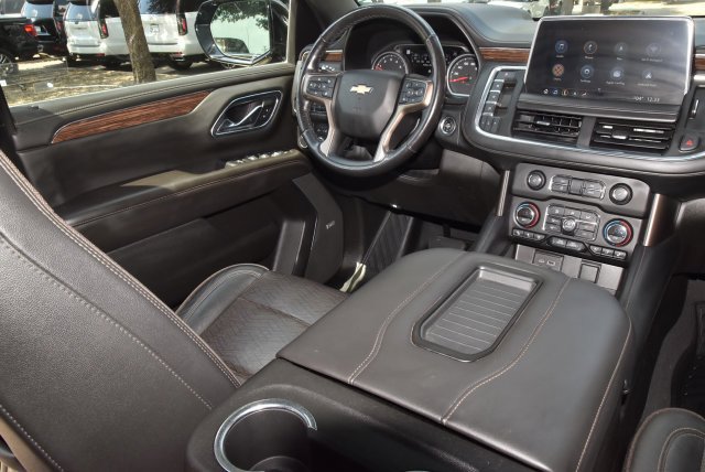 Used 2021 Chevrolet Tahoe High Country w/ Premium Package AWD/4WD image 13