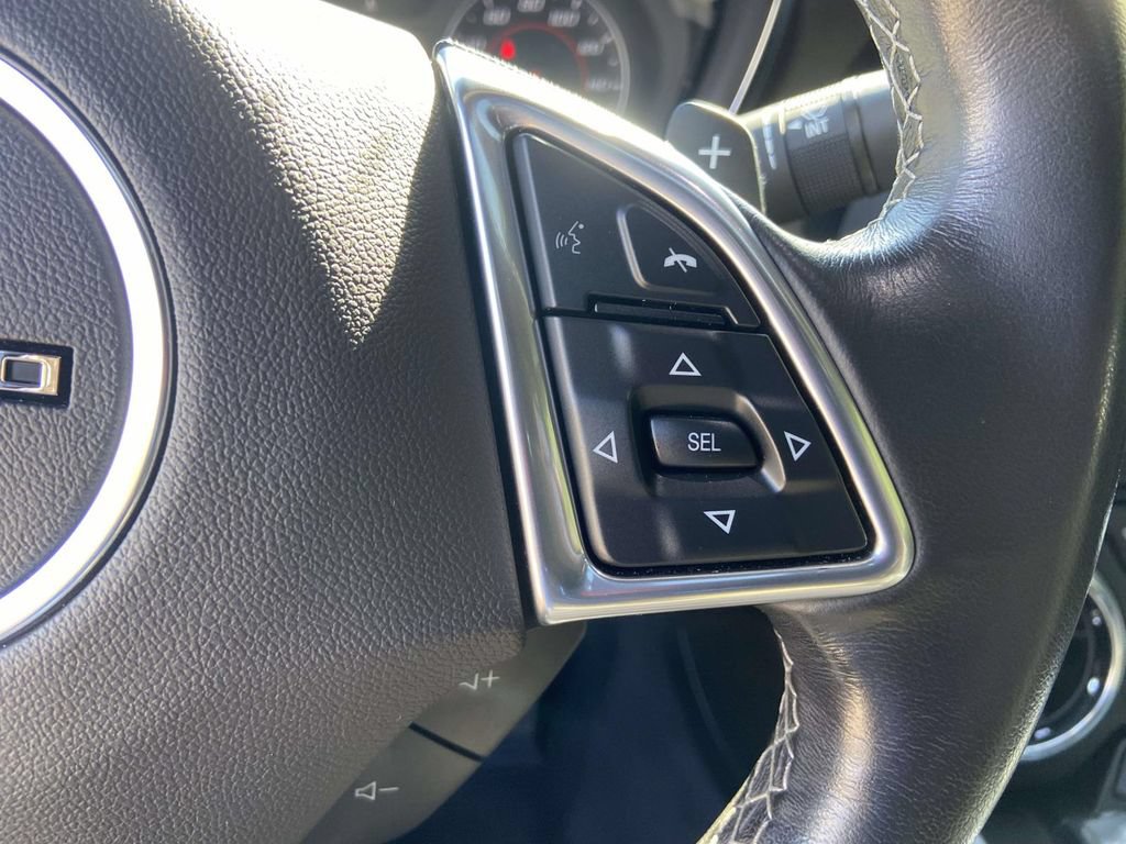 Used 2020 Chevrolet Camaro LT RWD image 29