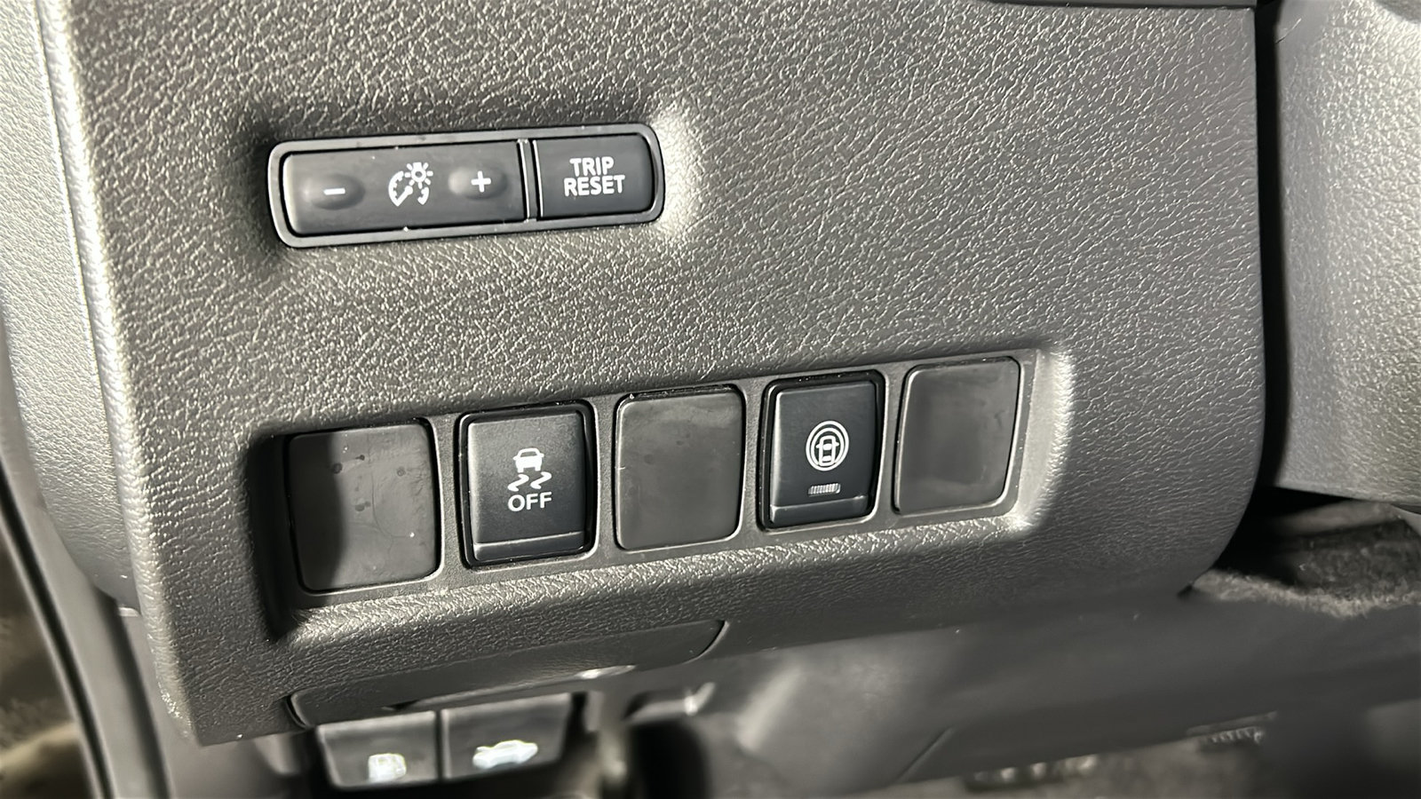 Used 2024 Nissan Murano SV w/ SV Midnight Edition Package AWD/4WD image 22