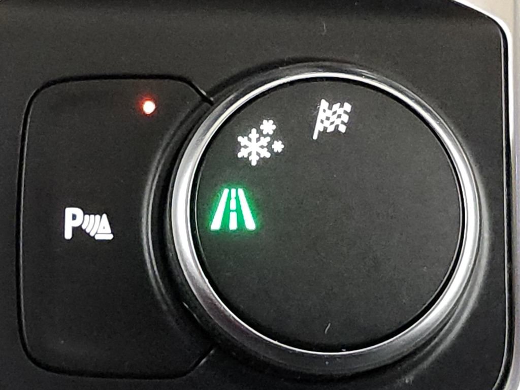 Used 2019 Chevrolet Blazer LT image 35