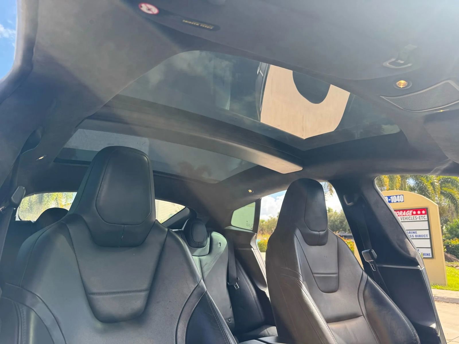 Used 2015 Tesla Model S 70D image 15