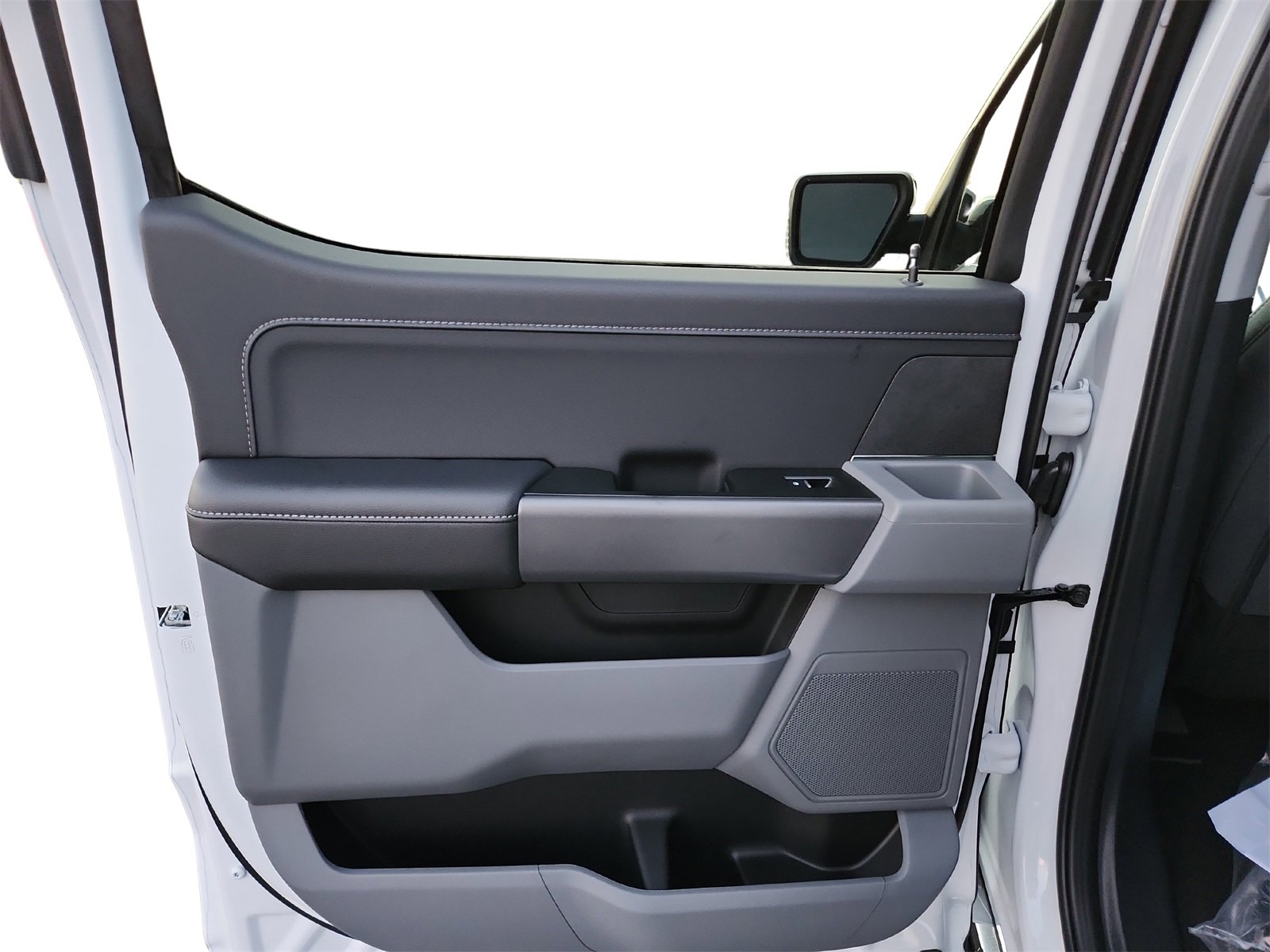 New 2025 Ford F150 XLT w/ Equipment Group 302A MID image 22