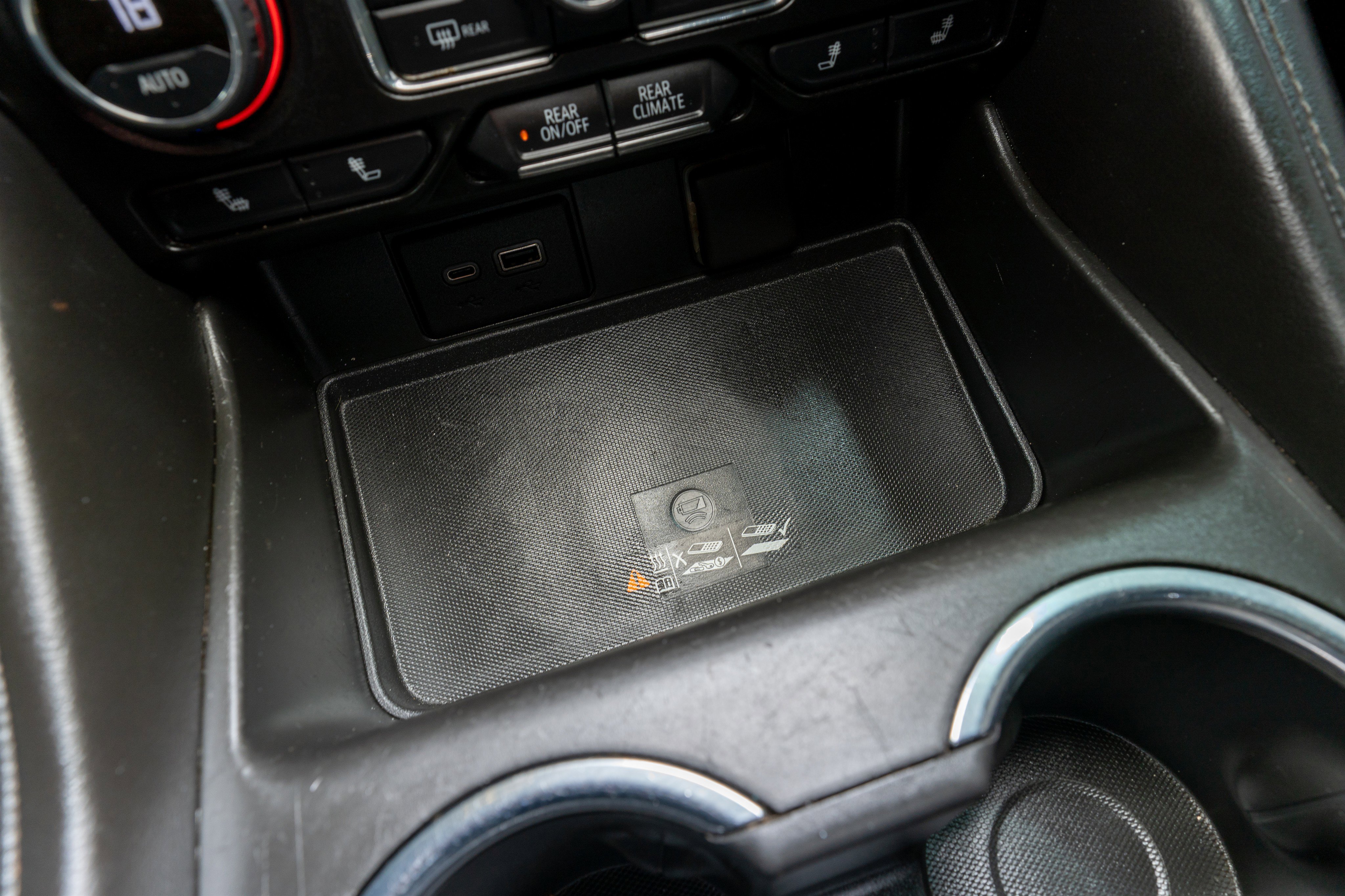 Used 2022 Chevrolet Tahoe LT w/ Luxury Package image 21