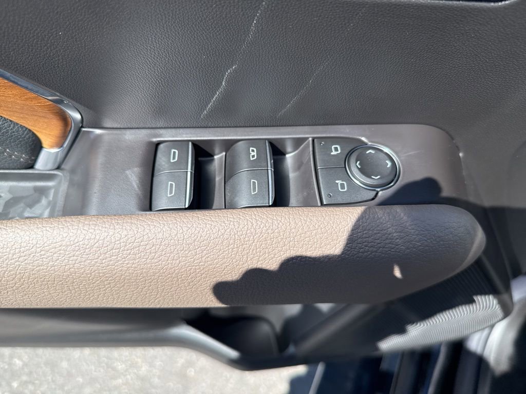 New 2026 GMC Canyon Denali image 28