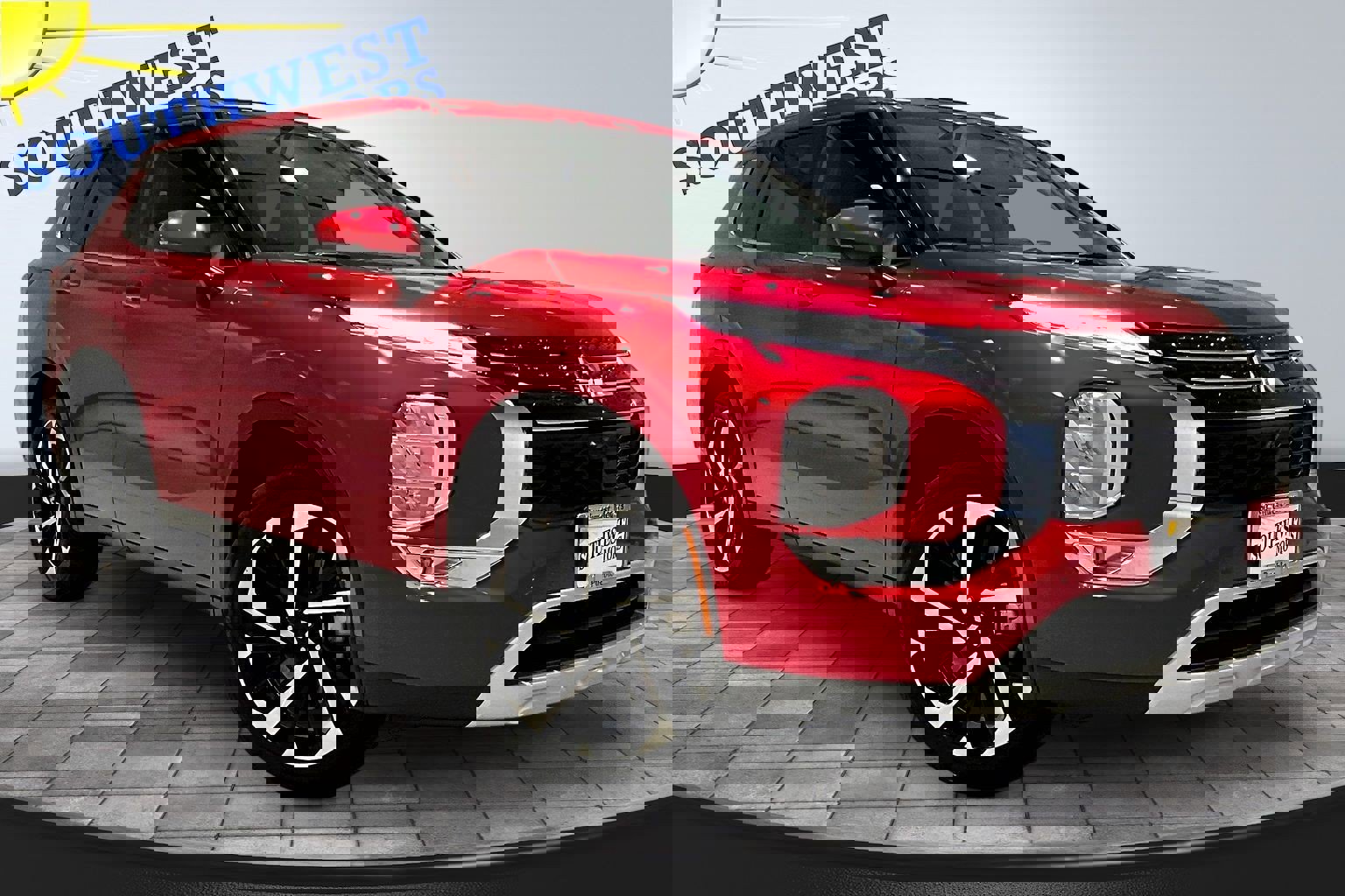 Used 2024 Mitsubishi Outlander SE image 3