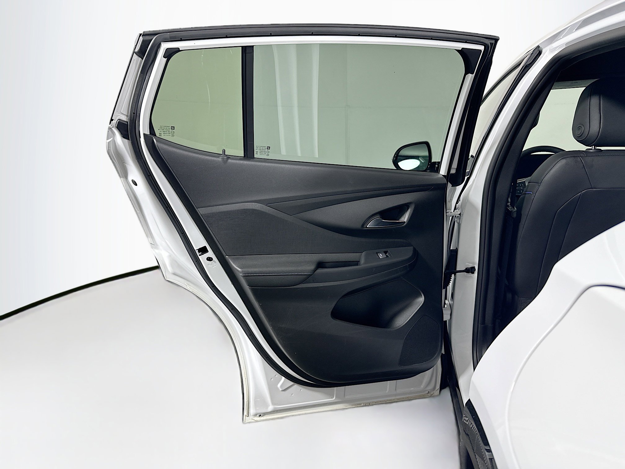 Used 2025 Buick Envista Sport Touring image 25