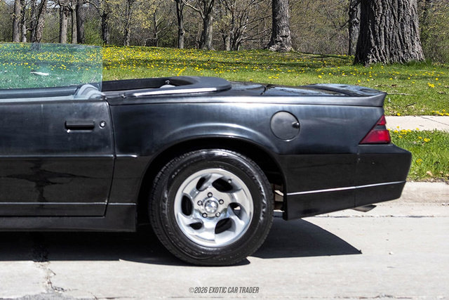 Used 1989 Chevrolet Camaro LT RWD image 5