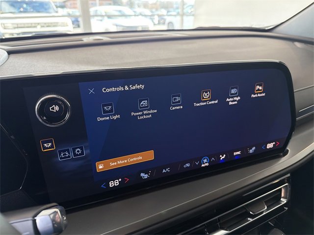 New 2026 Chevrolet Traverse LT w/ Midnight/Sport Edition image 32