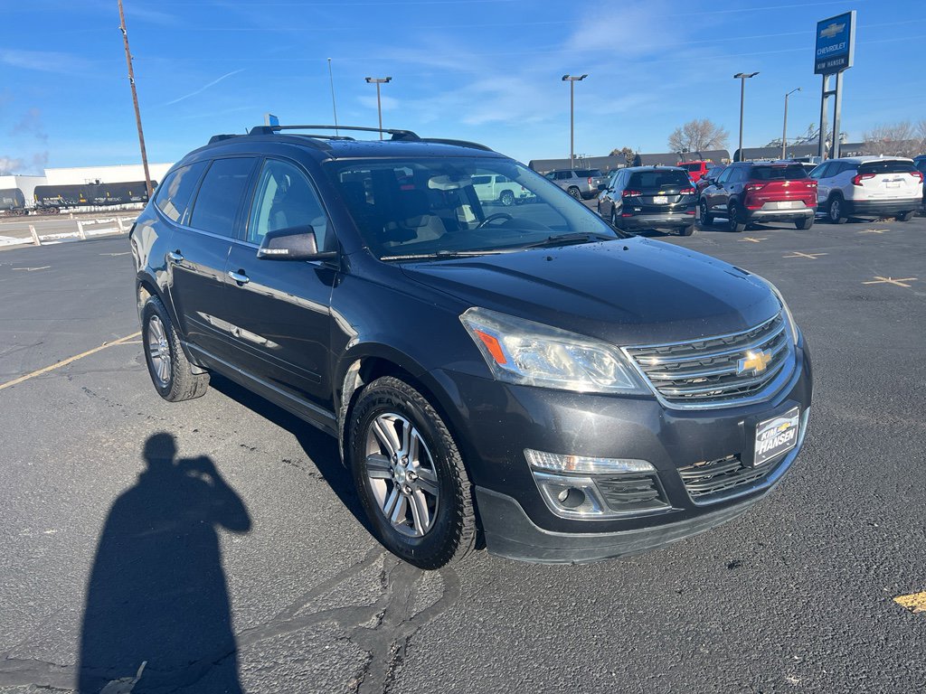 Used 2017 Chevrolet Traverse LT image 1