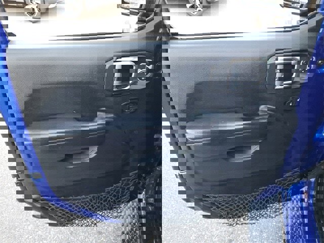 Used 2018 Jeep Wrangler Unlimited Sport S image 11