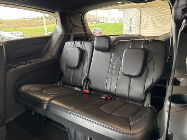 Used 2025 Chrysler Pacifica Select FWD image 34