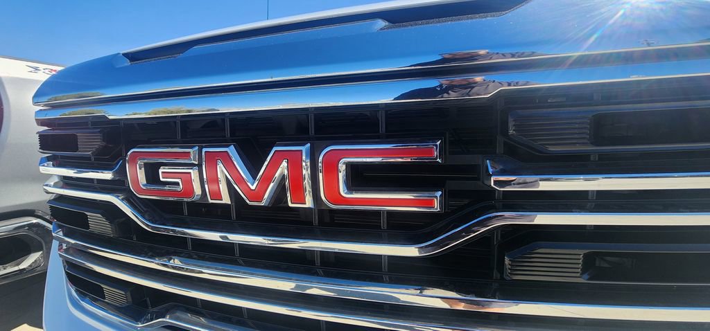 Used 2025 GMC Sierra 1500 SLT image 20