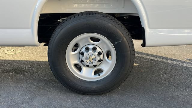 New 2025 Chevrolet Express 2500 Extended w/ Safety Package RWD image 10