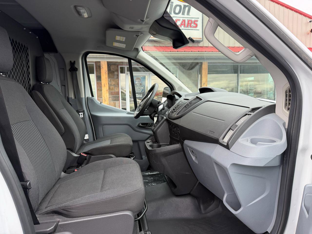 Used 2019 Ford Transit 150 130 Low Roof RWD image 22