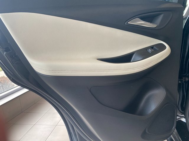 Certified 2024 Buick Encore GX Sport Touring w/ Advanced Technology Package image 8